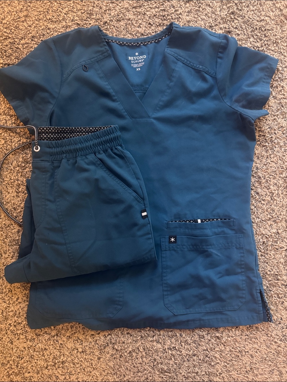 Beyond Scrubs Teal V-Neck Scrub Set